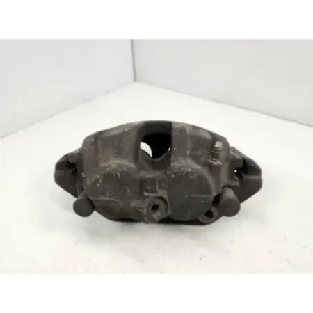 Etrier de frein avant gauche bmw serie 7 e38
