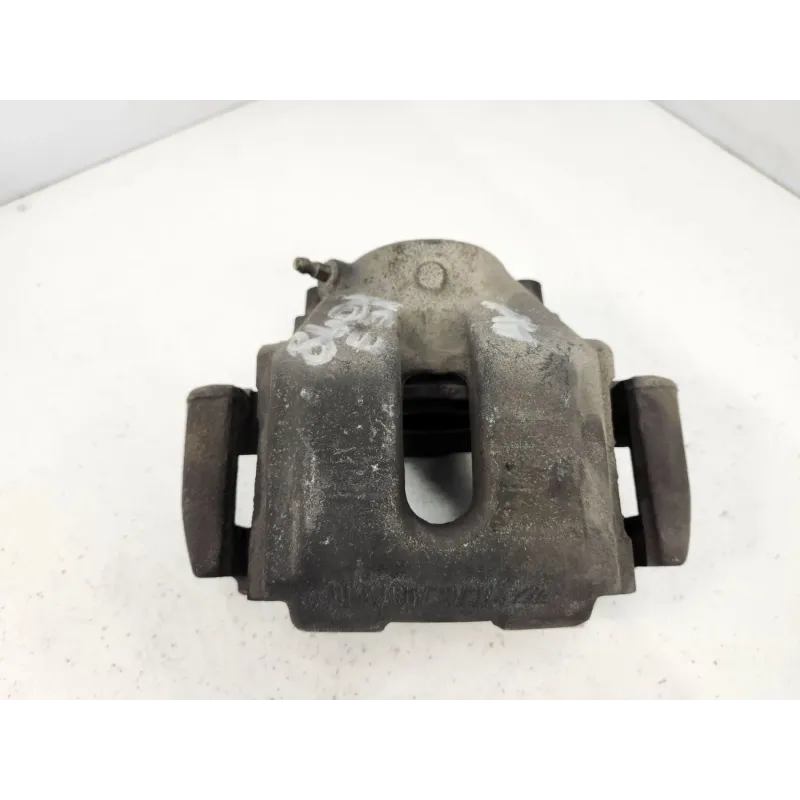 Etrier de frein avant gauche bmw serie 8 e31