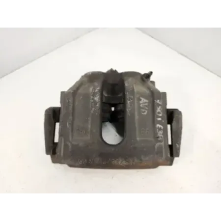 Etrier de frein avant droit bmw serie 7 e38