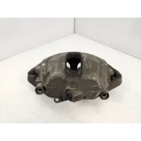 Etrier de frein avant droit bmw serie 7 e38