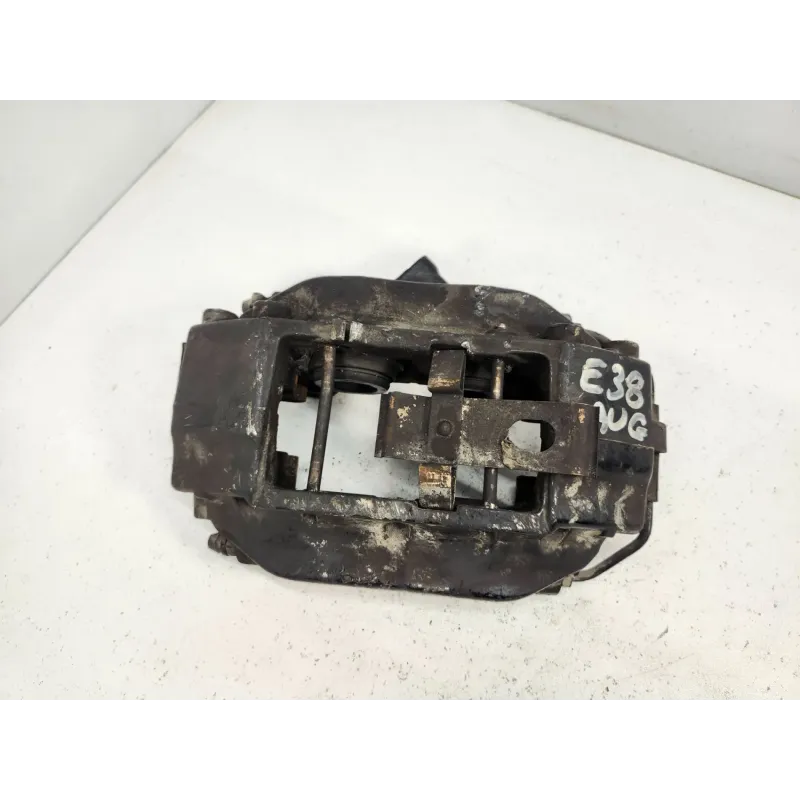 Etrier de frein avant gauche bmw serie 7 e38