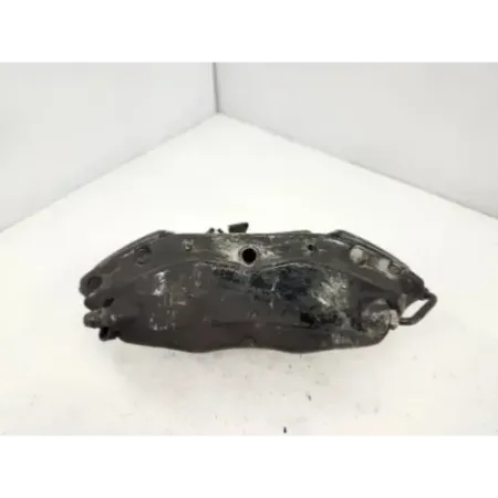 Etrier de frein avant gauche bmw serie 7 e38
