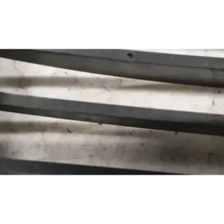 Calandre droit bmw serie 1 e87/e81