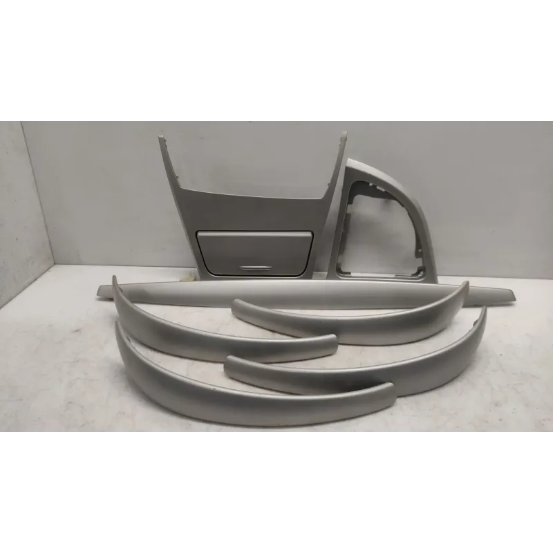 Insert decoratif bmw serie 1 e87/e81