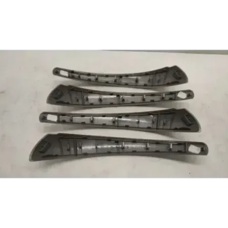 Insert decoratif bmw serie 1 e87/e81