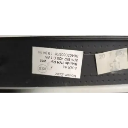 Insert decoratif audi a3 8p