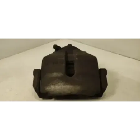 Etrier de frein avant droit audi a3 8p