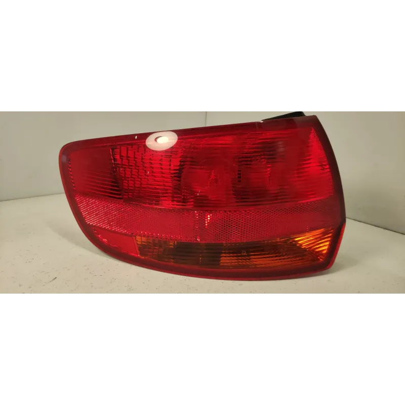 Feu arriere gauche audi a3 8p