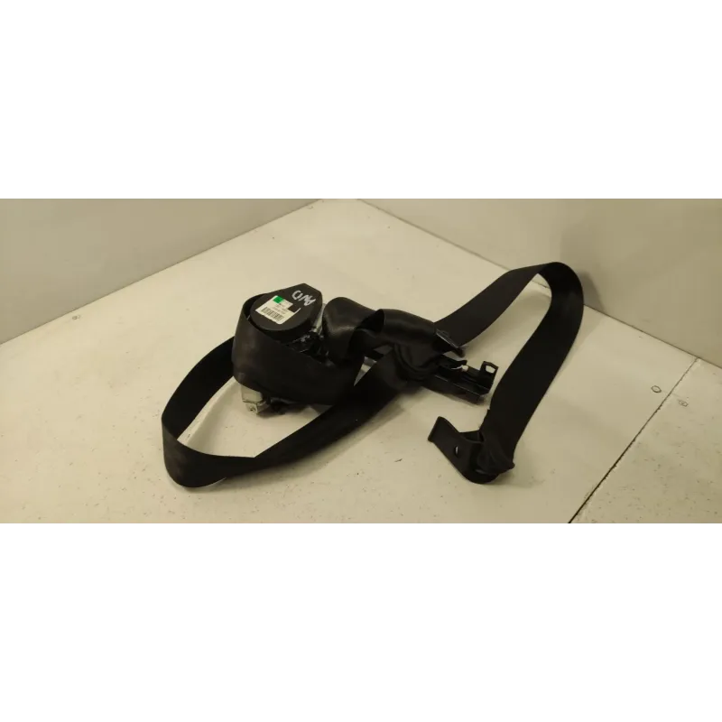 Ceinture avant droite audi a3 8p