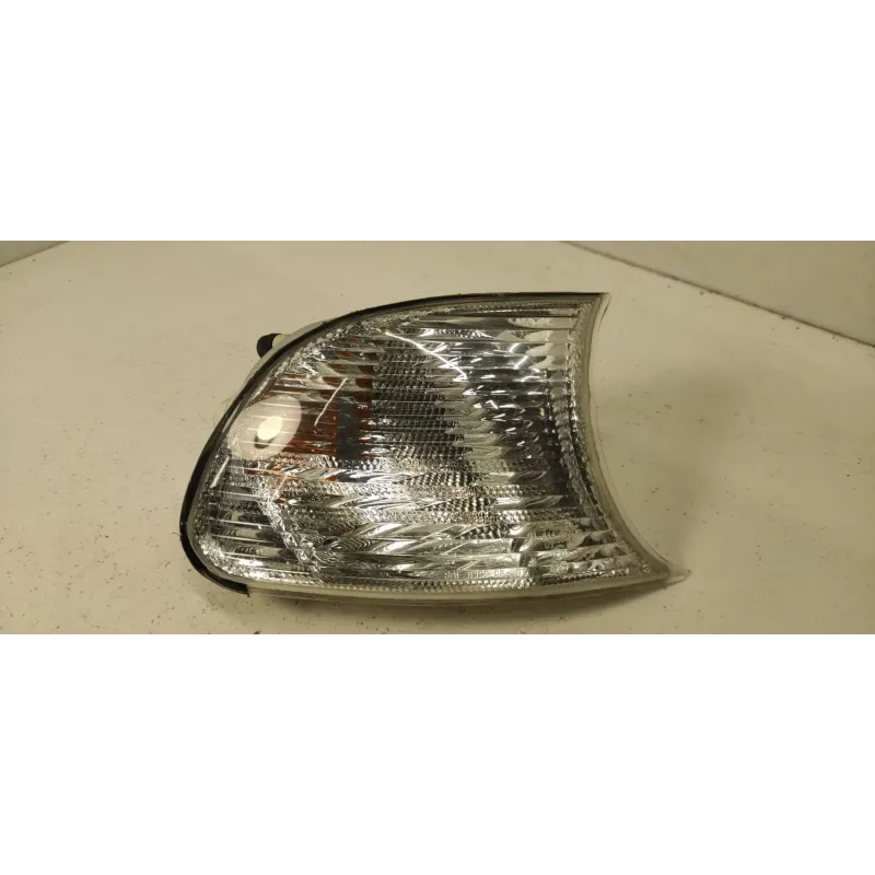 Clignotant avant droit bmw serie 3 e46