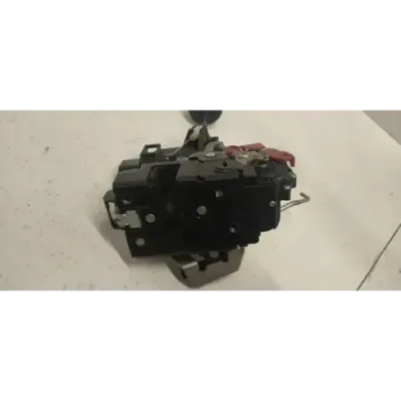 Serrure porte arriere droite audi a4 8e b6/b7
