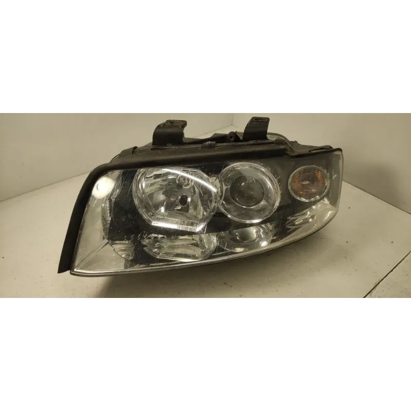 Phare gauche audi a4 8e b6/b7