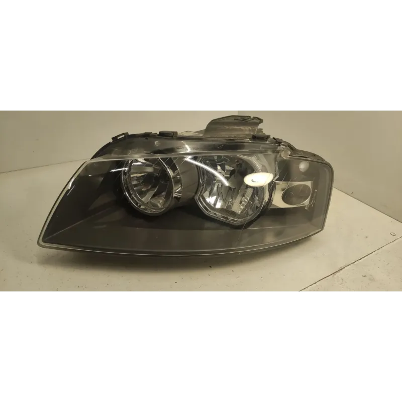 Phare gauche audi a3 8p