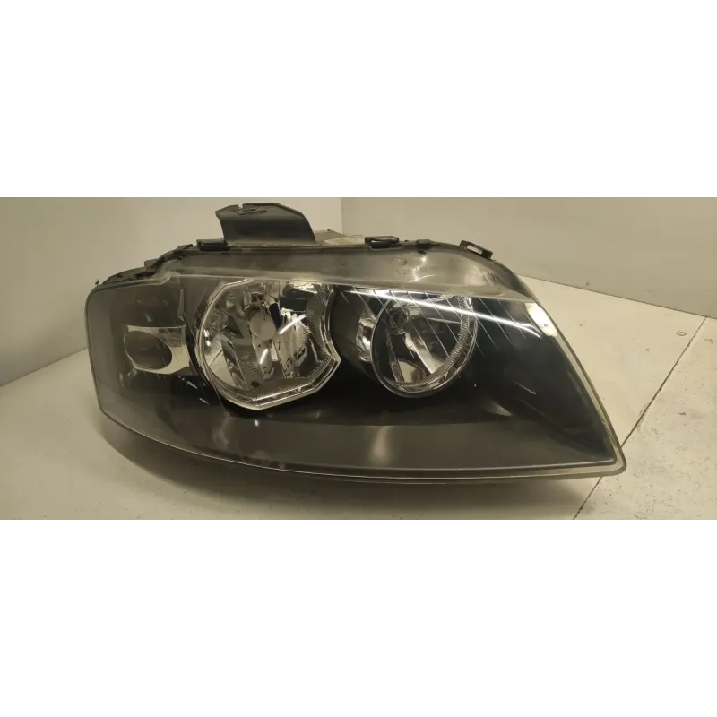 Phare droit audi a3 8p