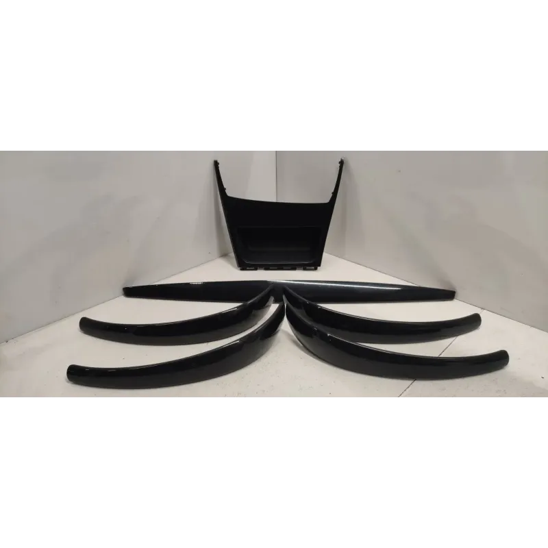 Insert decoratif bmw serie 1 e87/e81