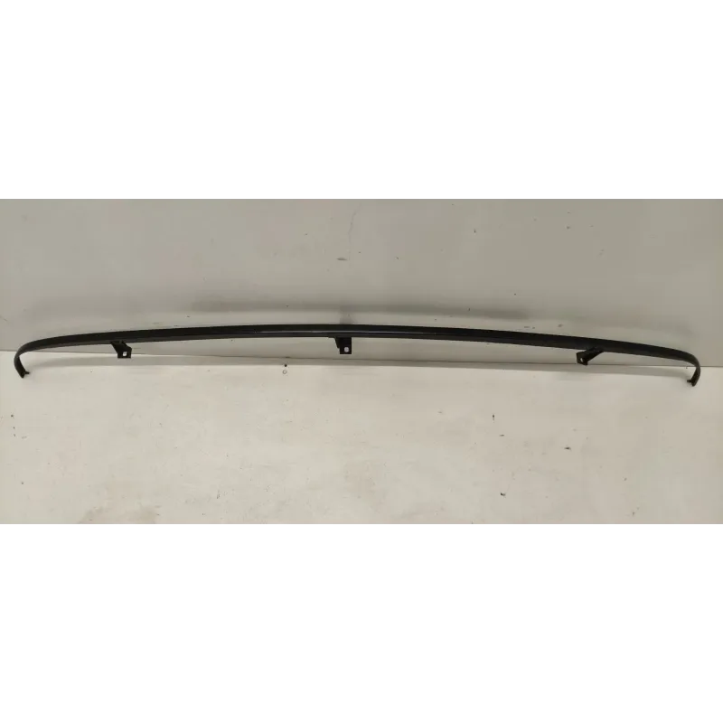 Baguette calandre audi 90