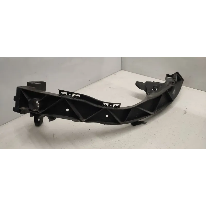 Support phare gauche bmw serie 1 e87/e81