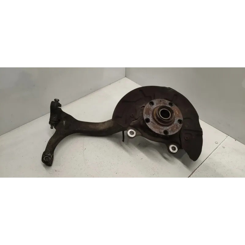 Pivot avant droit audi a4 8e b6/b7