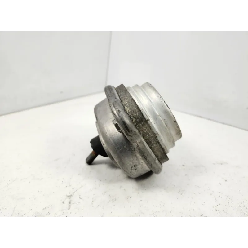 Silentbloc moteur avant droit bmw serie 3 e46
