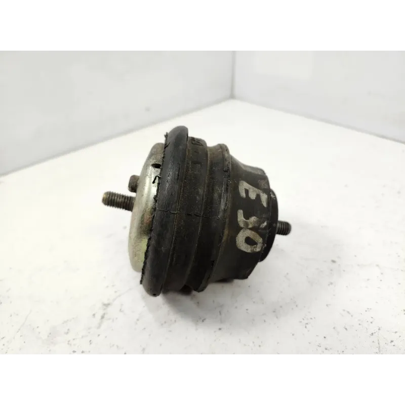 Silentbloc moteur avant droit bmw m3