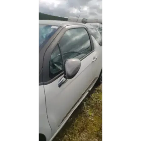 Porte avant gauche citroen ds3