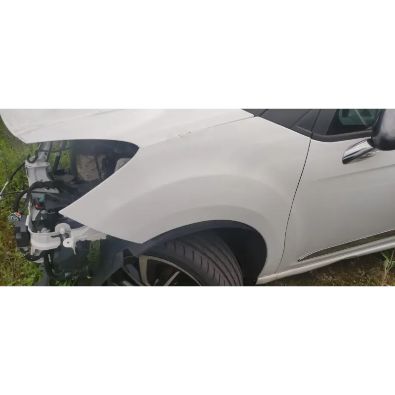 Aile avant gauche citroen ds3