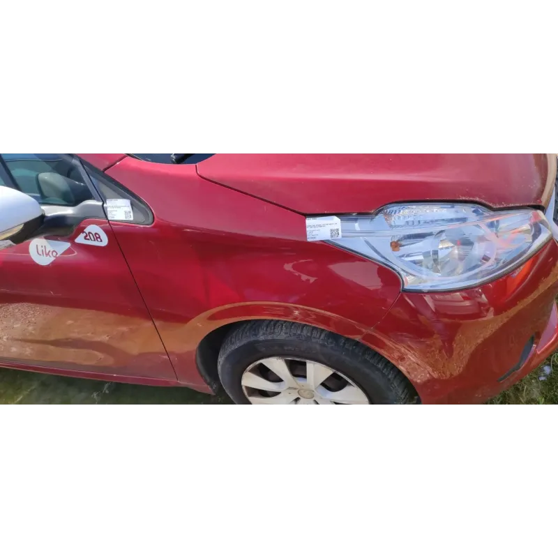 Aile avant droite peugeot 208