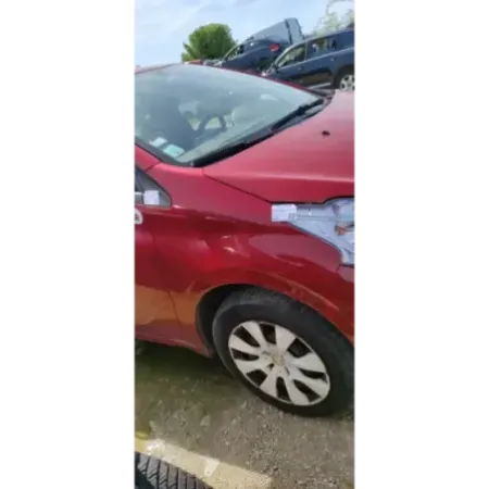 Aile avant droite peugeot 208