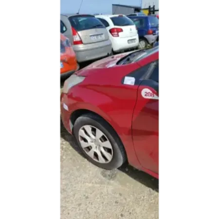 Aile avant gauche peugeot 208