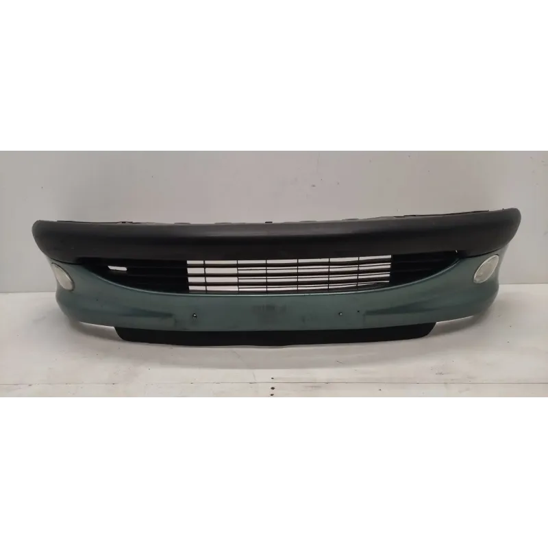 Pare-choc avant peugeot 206