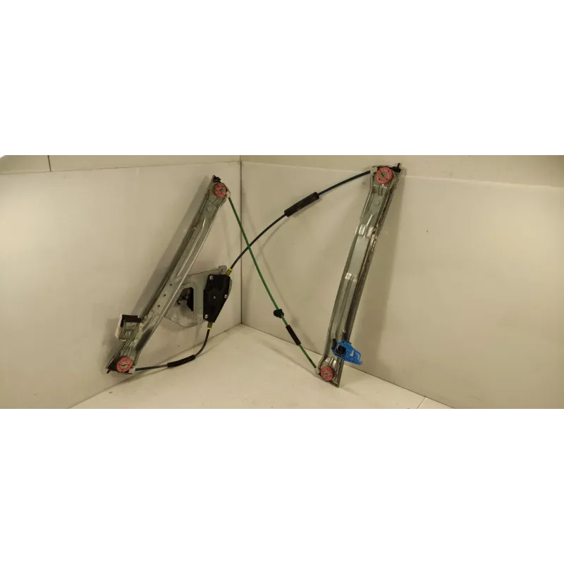Mecanisme + moteur de leve-glace avant gauche peugeot 208