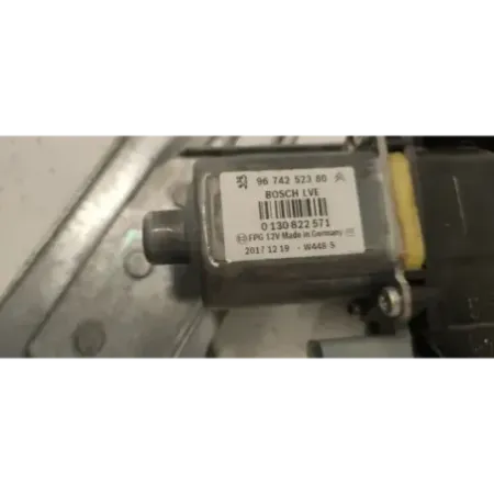 Mecanisme + moteur de leve-glace avant droite peugeot 208