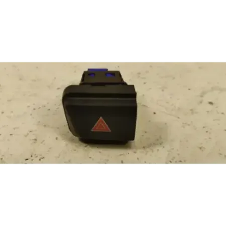 Bouton de warning peugeot 208
