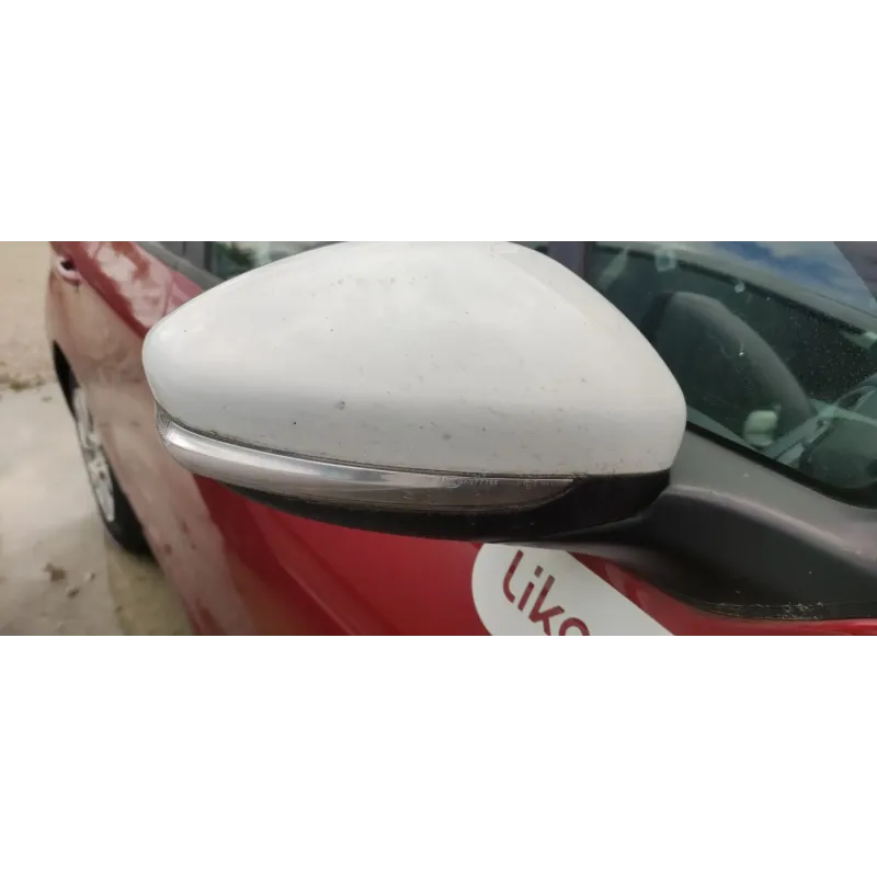 Retroviseur droit peugeot 208