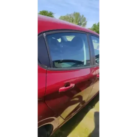 Porte arriere droite peugeot 208