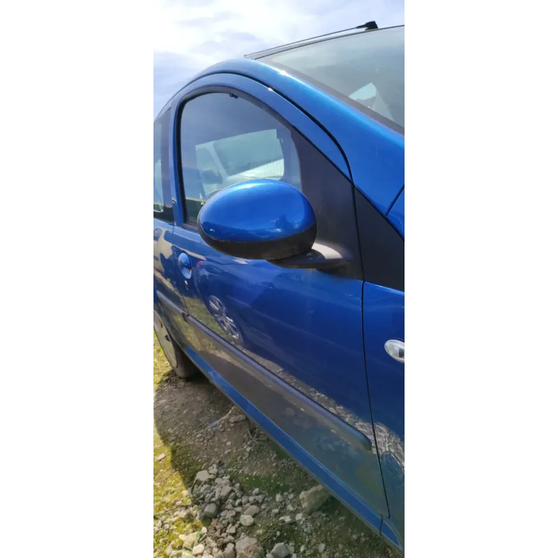Porte avant droite peugeot 107