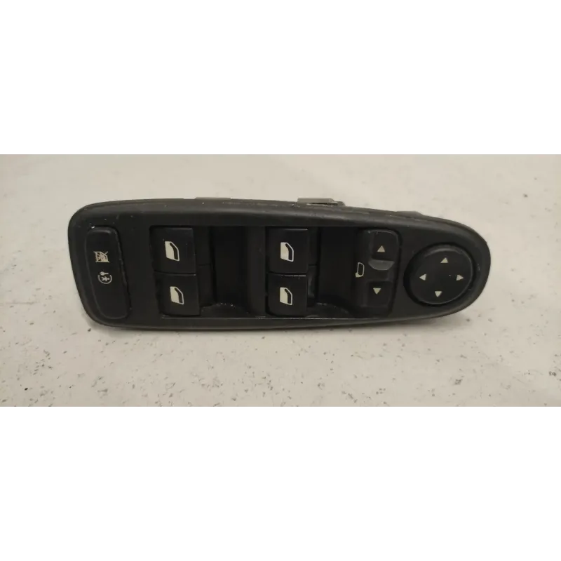 Commande leve-glace porte avant gauche citroen c4 picasso
