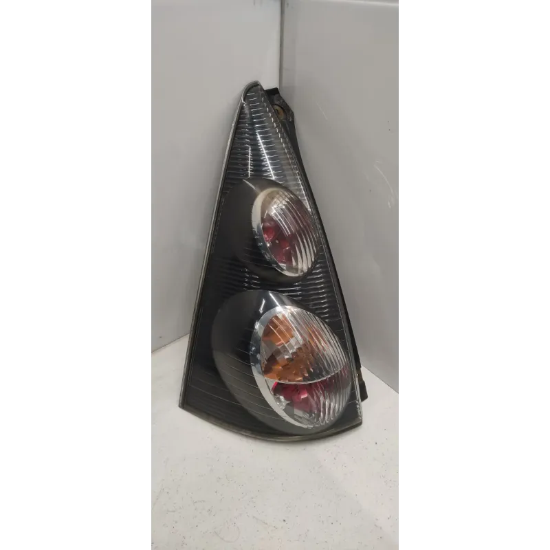 Feu arriere gauche citroen c1