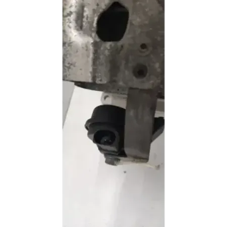 Traverse superieur armature avant audi a4 8k b8