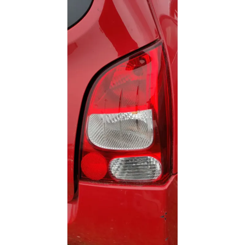 Feu arriere droit renault twingo 2
