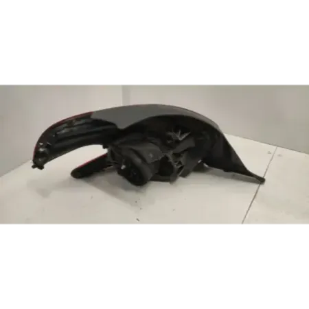 Feu arriere gauche peugeot 208