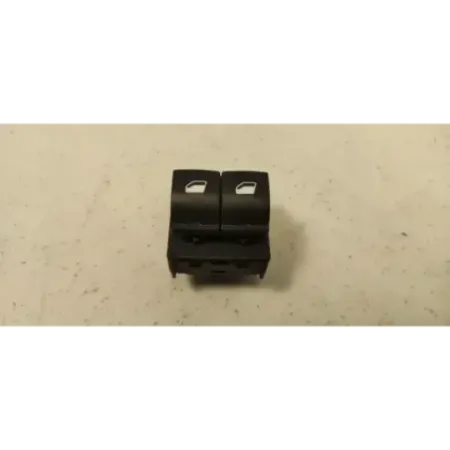 Commande leve-glace porte avant gauche peugeot 208