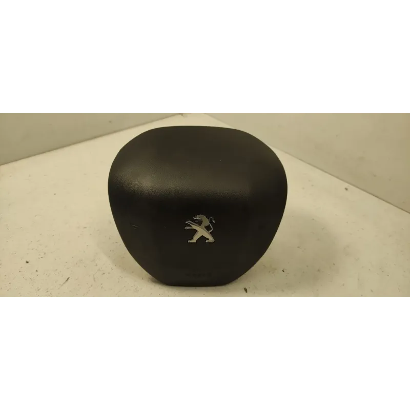 Airbag volant peugeot 208