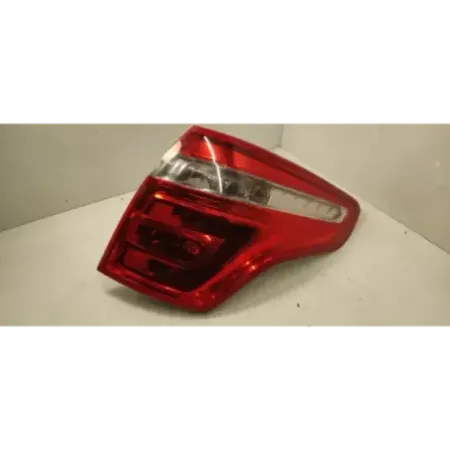 Feu arriere droit citroen c4 picasso