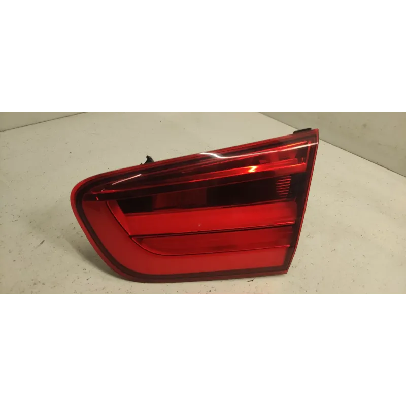 Feu arriere interieur droit bmw serie 1 f20/f21