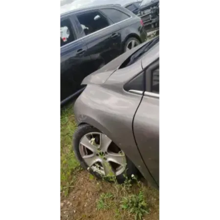 Aile avant gauche renault clio 4 iv