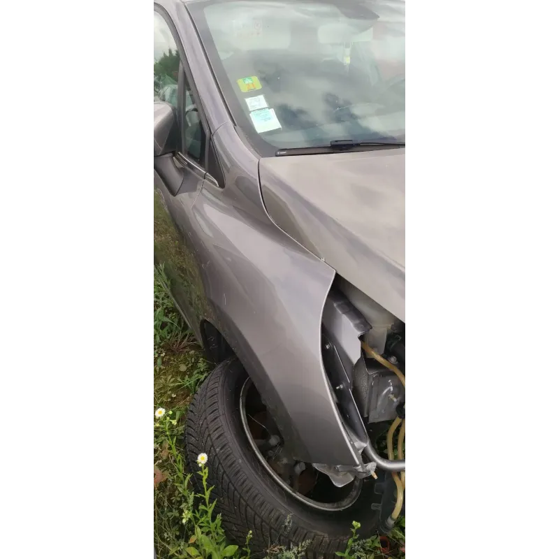 Aile avant droite renault clio 4 iv