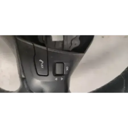 Volant direction peugeot 208