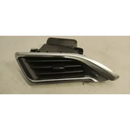 Grille aeration avant gauche peugeot 208