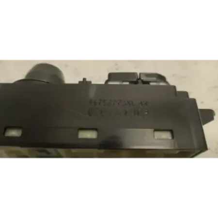 Commande navigation gps peugeot 208